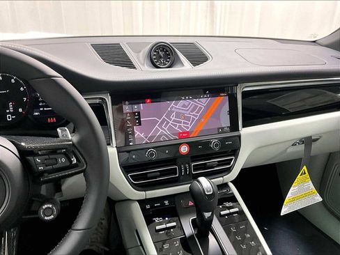 New 2026 Porsche Macan Turbo image 16
