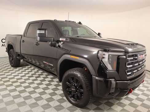 Used 2024 GMC Sierra 2500 AT4 w/ Technology Package image 1