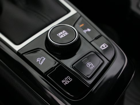 Used 2024 Kia Sportage EX FWD image 18