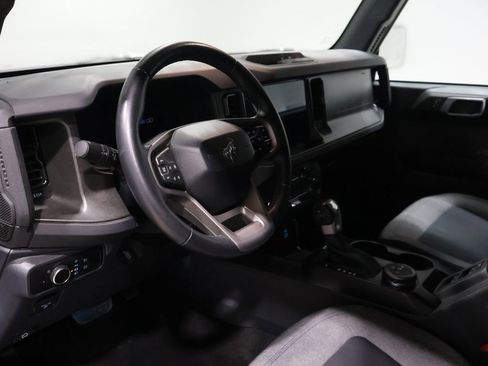 Used 2025 Ford Bronco Big Bend image 14