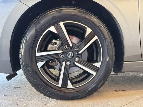 Used 2024 Nissan Sentra SV image 10