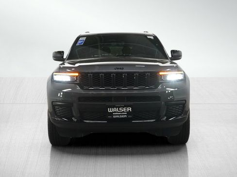 Used 2025 Jeep Grand Cherokee L Laredo AWD/4WD image 8