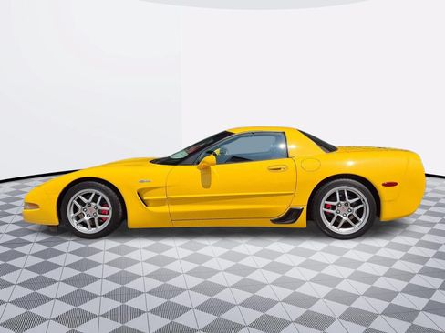 Used 2002 Chevrolet Corvette Z06 w/ Memory Pkg RWD image 4