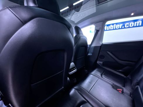 Used 2022 Tesla Model Y Long Range image 37