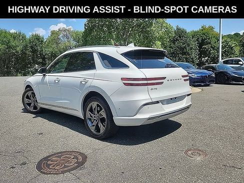Used 2024 Genesis Electrified GV70 AWD/4WD image 3