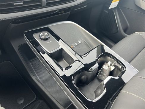 New 2026 Buick Enclave Sport Touring image 21