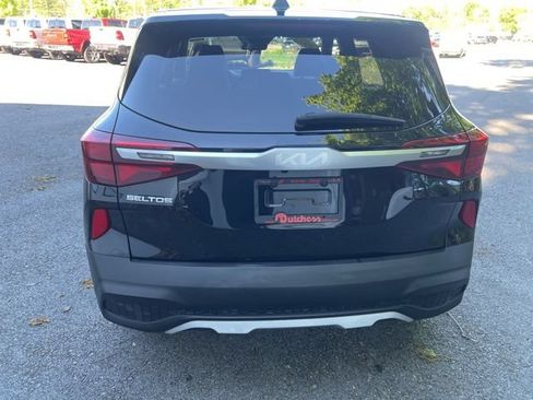 Used 2023 Kia Seltos LX AWD/4WD image 4