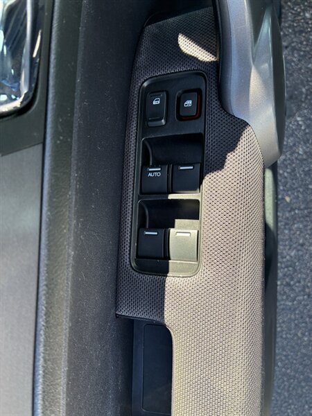 Used 2008 Honda CR-V LX image 15