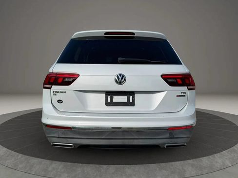 Used 2018 Volkswagen Tiguan SE w/ Panoramic Sunroof Package AWD/4WD image 4