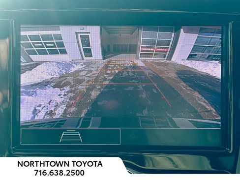 Used 2020 Chevrolet Traverse LS image 31