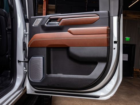 Used 2024 GMC Sierra 3500 Denali Ultimate image 37