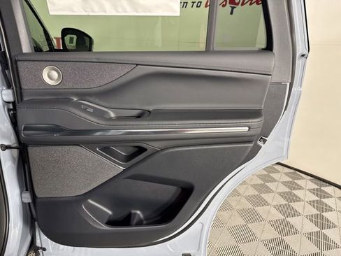 New 2025 Lincoln Navigator Reserve w/ Jet Appearance Package image 26