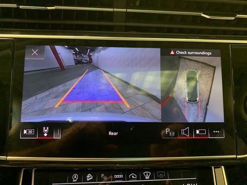 Used 2023 Audi Q7 3.0T Prestige image 26