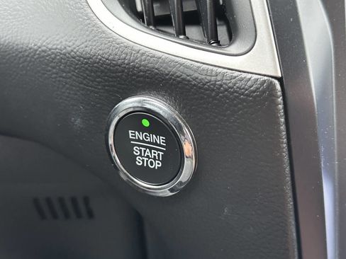 Used 2024 Ford Edge SEL image 25