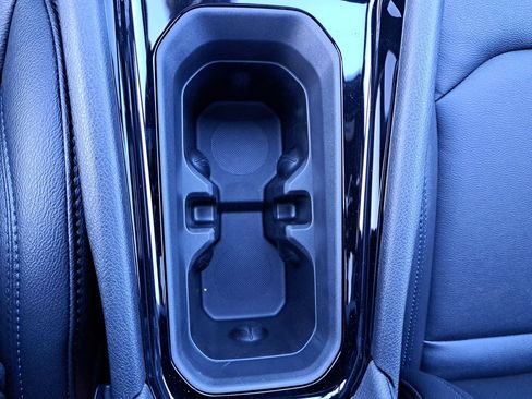 New 2026 Jeep Compass Limited w/ Sun, Sound & Navigation Group image 25