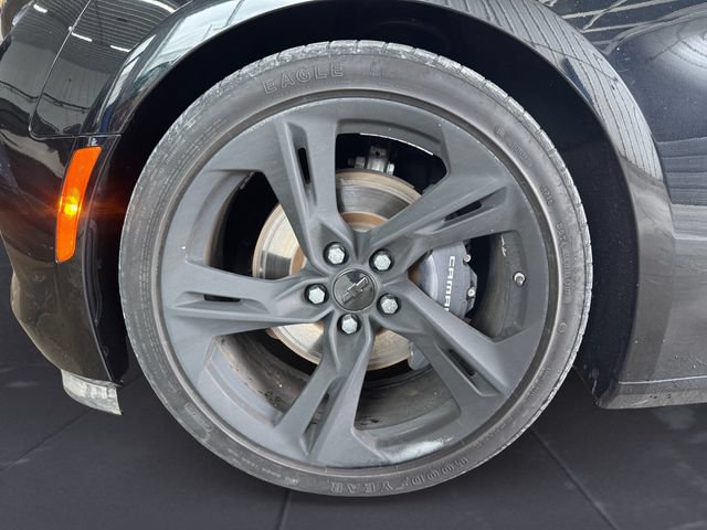 Used 2021 Chevrolet Camaro LT RWD image 14