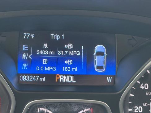 Used 2016 Ford Focus SE w/ SE Cold Weather Package FWD image 18
