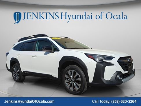 Used 2023 Subaru Outback Limited image 9