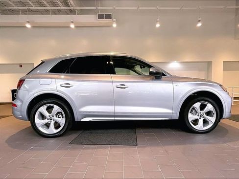 Used 2023 Audi Q5 2.0T Premium Plus w/ Premium Plus Package AWD/4WD image 9