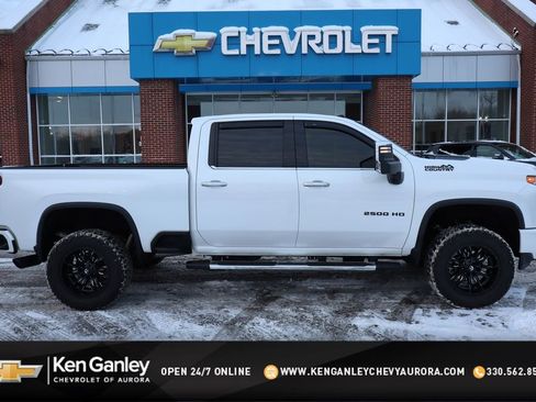 Used 2021 Chevrolet Silverado 2500 High Country w/ Technology Package image 1