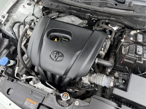 Used 2020 Toyota Yaris XLE FWD image 24