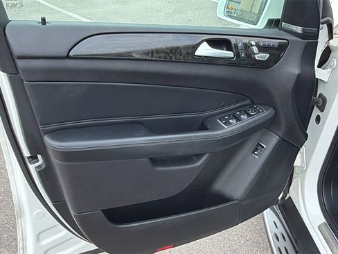 Used 2018 Mercedes-Benz GLE 350 image 12