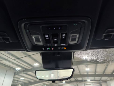 Used 2025 GMC Sierra 3500 AT4 w/ AT4 Premium Plus Package image 13