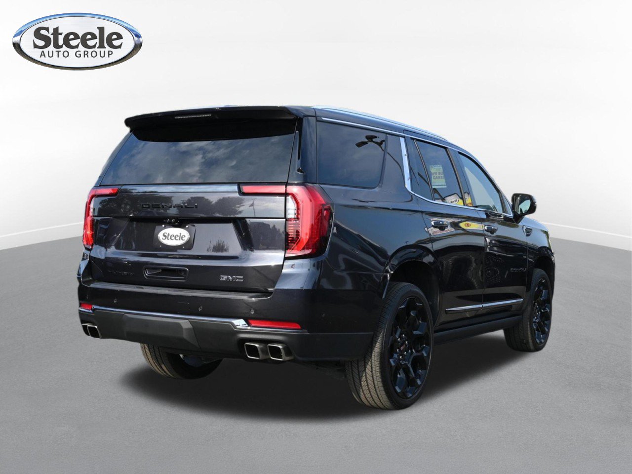 Certified 2025 GMC Yukon Denali Ultimate AWD/4WD image 5