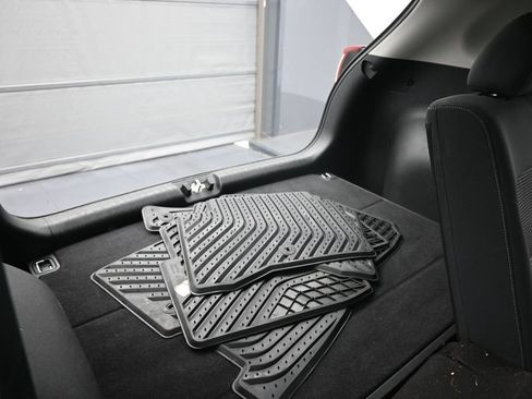 Used 2019 Kia Niro LX FWD image 15
