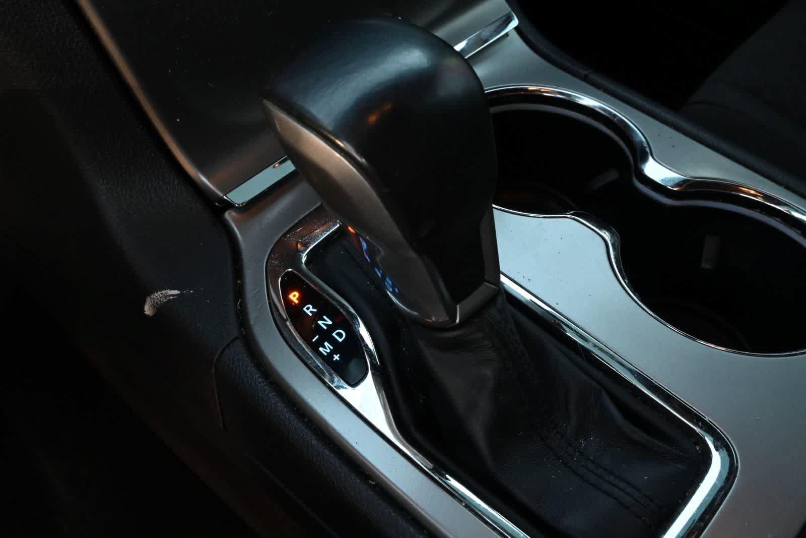 Used 2021 Jeep Grand Cherokee Laredo RWD image 14
