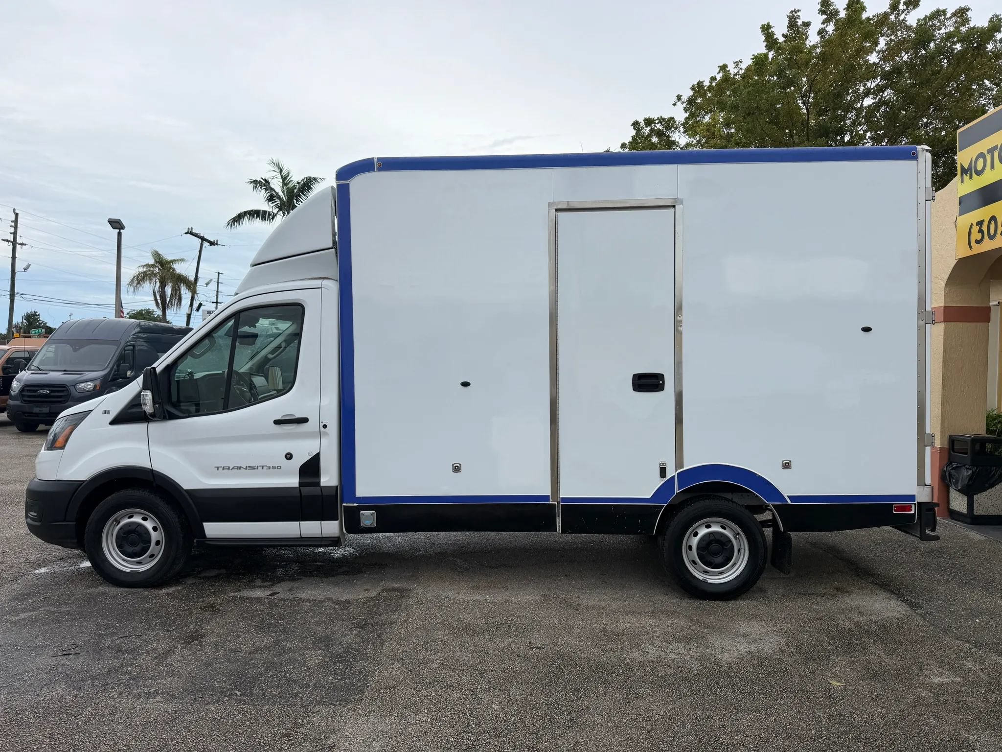 Used 2021 Ford Transit 350 w/ Upfitter Package RWD image 3
