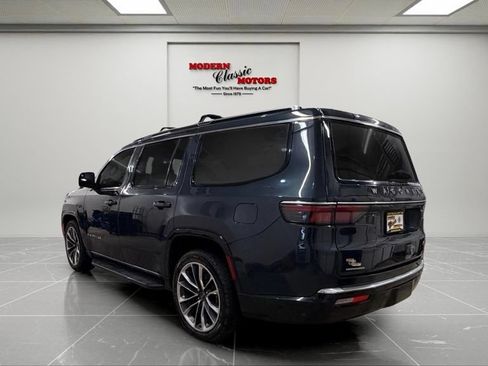 Used 2023 Jeep Wagoneer Series II w/ Premium Group I AWD/4WD image 5