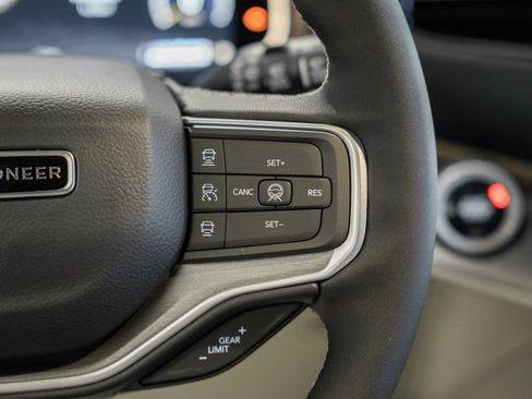 New 2026 Jeep Grand Wagoneer 4WD image 32