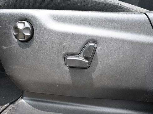 Used 2025 Dodge Durango GT RWD image 8