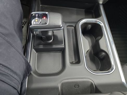Certified 2022 Chevrolet Silverado 1500 LT AWD/4WD image 21