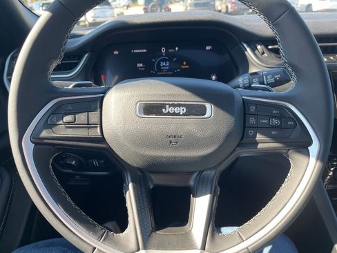 New 2025 Jeep Grand Cherokee image 20