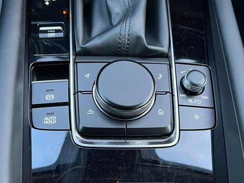 Certified 2025 MAZDA MAZDA3 2.5 Turbo Sedan w/Premium Plus image 29