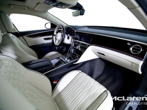 Used 2020 Bentley Flying Spur W12 AWD/4WD image 28
