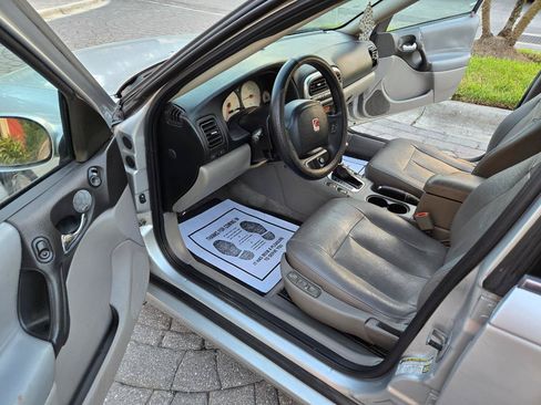Used 2005 Saturn L-Series L300 FWD image 23
