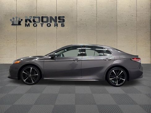 Used 2020 Toyota Camry XSE image 4