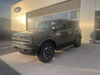 New 2025 Ford Bronco Outer Banks