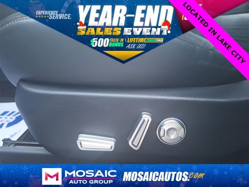 Used 2024 Lincoln Nautilus Reserve w/ Equipment Group 202A image 19