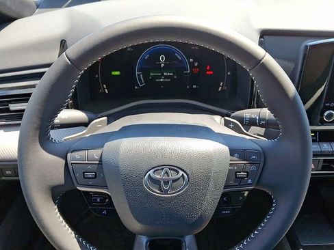 New 2026 Toyota Camry SE AWD/4WD image 15