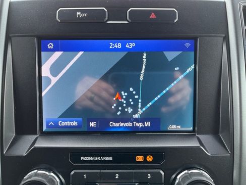 Used 2021 Ford F350 XLT w/ XLT Premium Package image 22