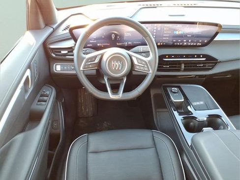 Used 2025 Buick Enclave Sport Touring image 14