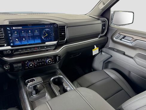 New 2026 Chevrolet Silverado 1500 LTZ w/ LTZ Premium Package image 24