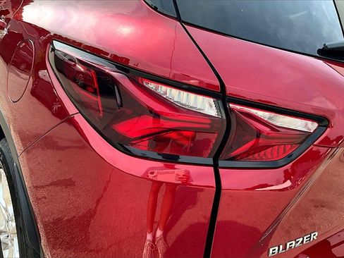 Used 2021 Chevrolet Blazer LT image 23