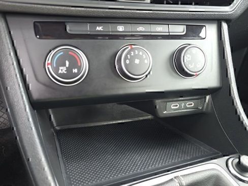 Used 2024 Volkswagen Jetta S FWD image 25