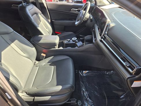 Used 2023 Kia Sportage EX AWD/4WD image 15