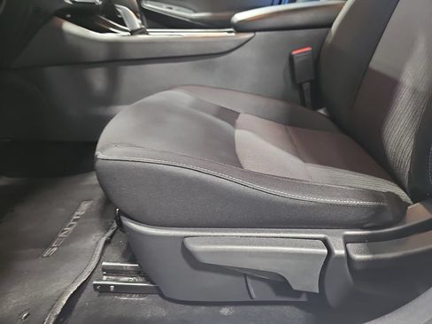 Used 2025 Nissan Sentra SV FWD image 28